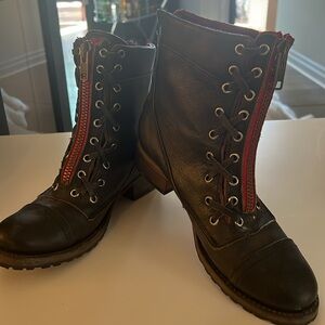 Freebird Liverpool boots size 9